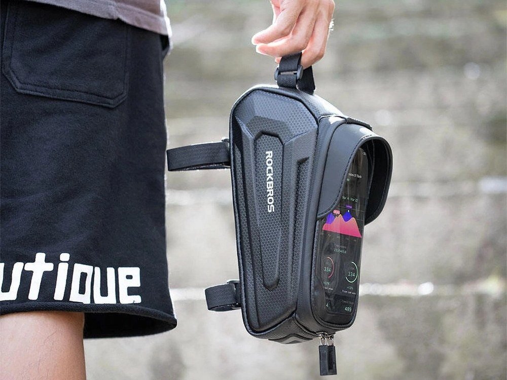 Torba rowerowa na ramę ROCKBROS B68, Smartfon, nawigacja, dotyk, wygoda, Przenoszenie torby rowerowej za pomocą górnego uchwytu.