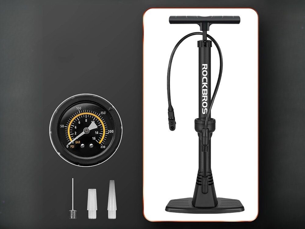 Obraz przedstawia ręczną pompkę rowerową z manometrem marki ROCKBROS. Obok pompki widoczny jest manometr z podziałką do 230 PSI oraz trzy różne końcówki do pompowania.
