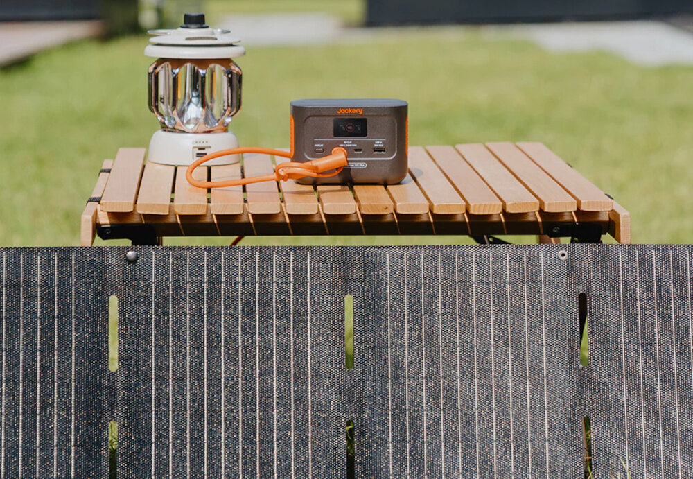 Stacja zasilania JACKERY Explorer 100 przenosne rozwiazanie energetyczne neizaleznosc pewne zasilanie w terenie