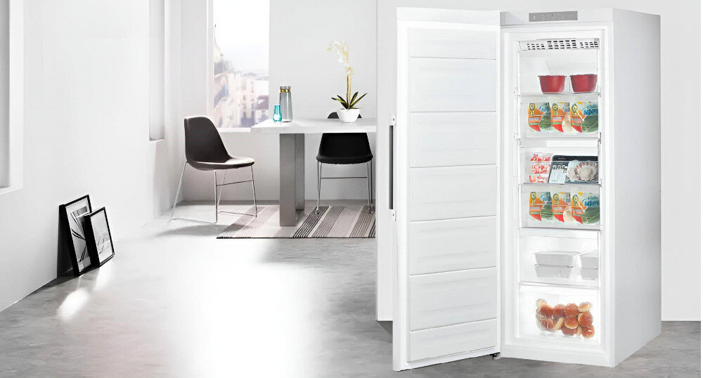 ZAMRAŻARKA WHIRLPOOL UW6 F2C WB 2 system No Frost suche zimne powietrze Freeze Control drzwi lewo prawo fast Freeze szybkie mrożenie zamrażanie pojemne szuflady widoczność oświetlenie sterowanie elektroniczne organizacja szybki dostęp