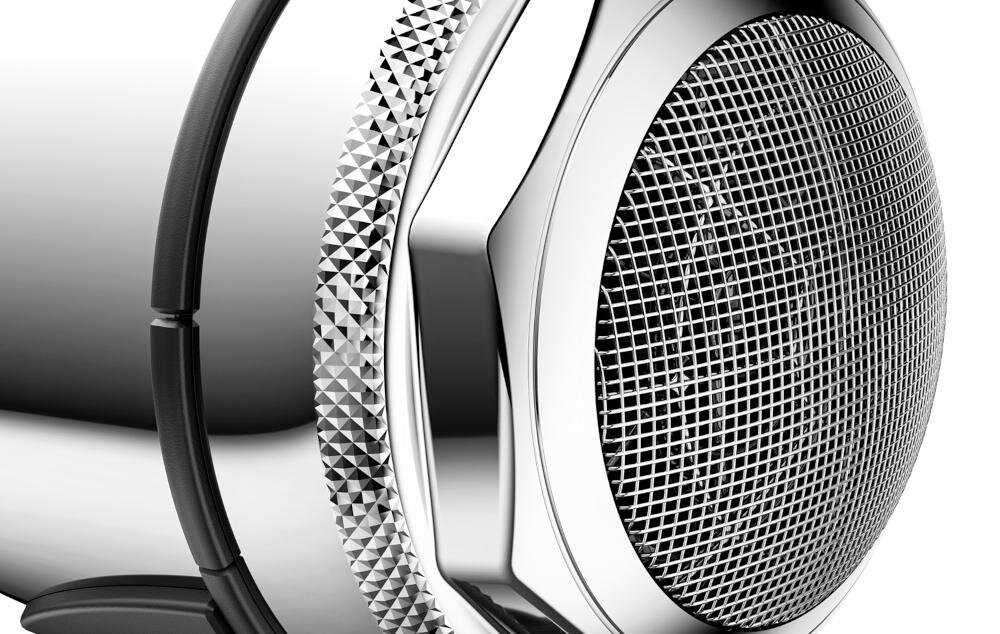 Suszarka VALERA Swiss Steel Master Chrom 2100W Solidna konstrukcja Wyjmowany filtr metalowy ułatwienie dysza chłodząca TOUCH ME dyfuzor loków dopasowanie potrzeby użytkowanie solidna konstrukcja chromowana stal premium 3-metrowy kabel SuperFlex z ROTOCORD swoboda stylizacja