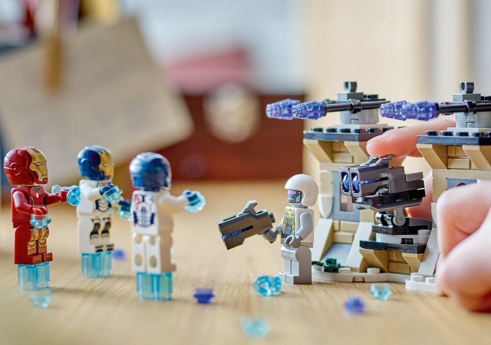 LEGO 76288 Marvel Iron Man i Iron Legion kontra żołnierz Hydry dzieci