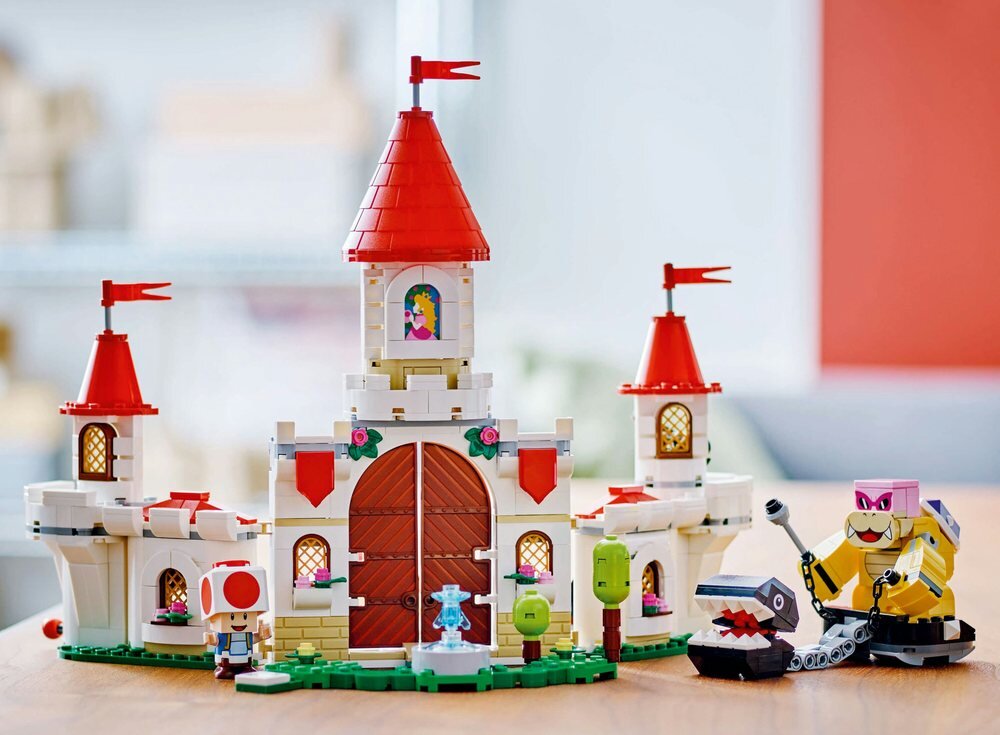 LEGO 71435 Super Mario Roy i bitwa na zamku Peach opis