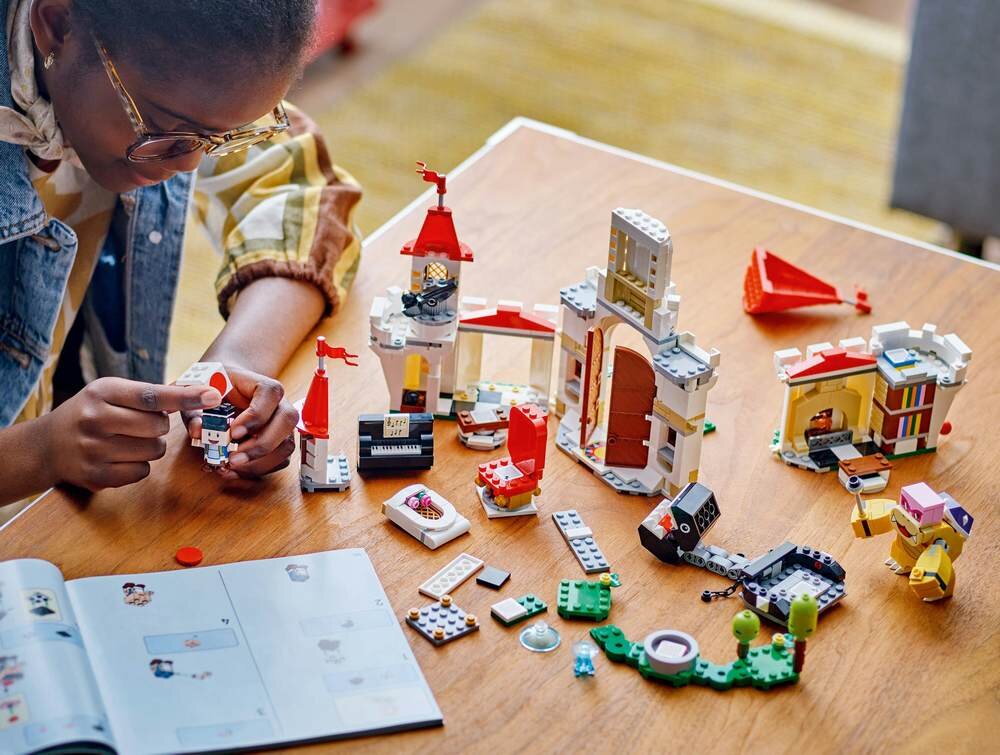 LEGO 71435 Super Mario Roy i bitwa na zamku Peach Aplikacja