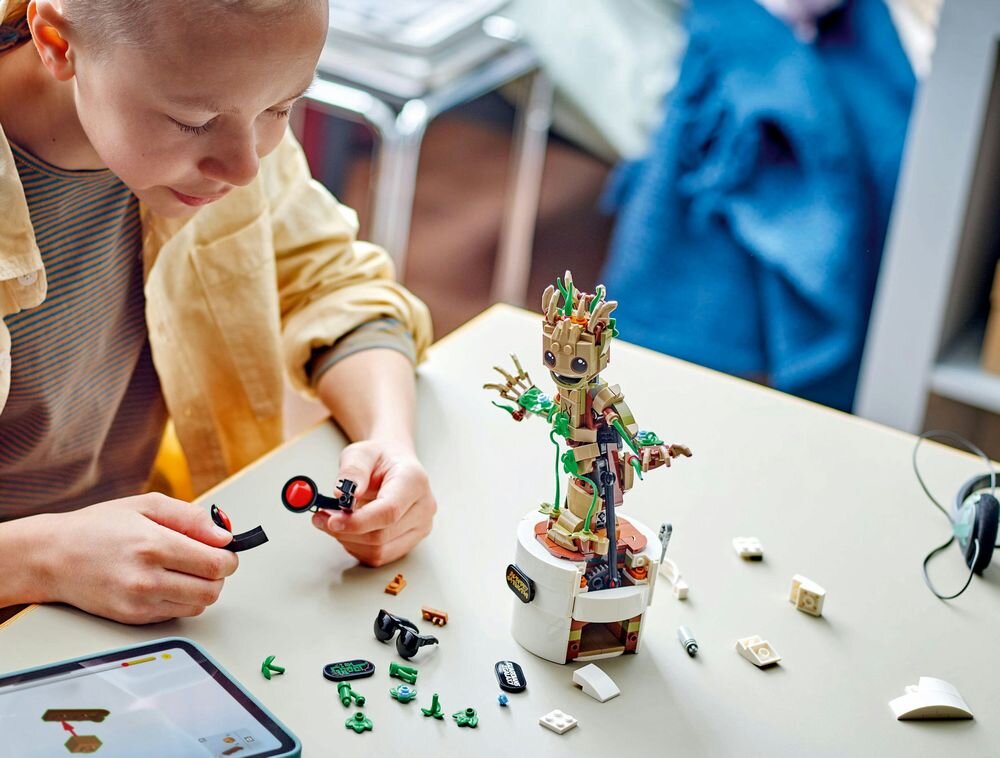 LEGO 76297 Marvel Tańczący Groot umiejętności