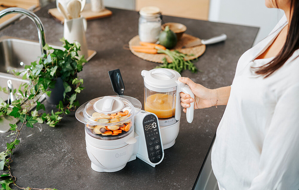 Robot kuchenny BABYMOOV Nutribaby (+) 6w1 A001135 Beżowy wszechstronne urządzenie ułatwienie przygotowywania posiłków szeroka gama funkcji na każdy etap rozwoju pojemność 2,2 l większe ilości jedzenia szczególnie przydatne gotowanie na zapas stylowy design funkcjonalność nieodłączny element kuchni zdrowe nawyki żywieniowe 