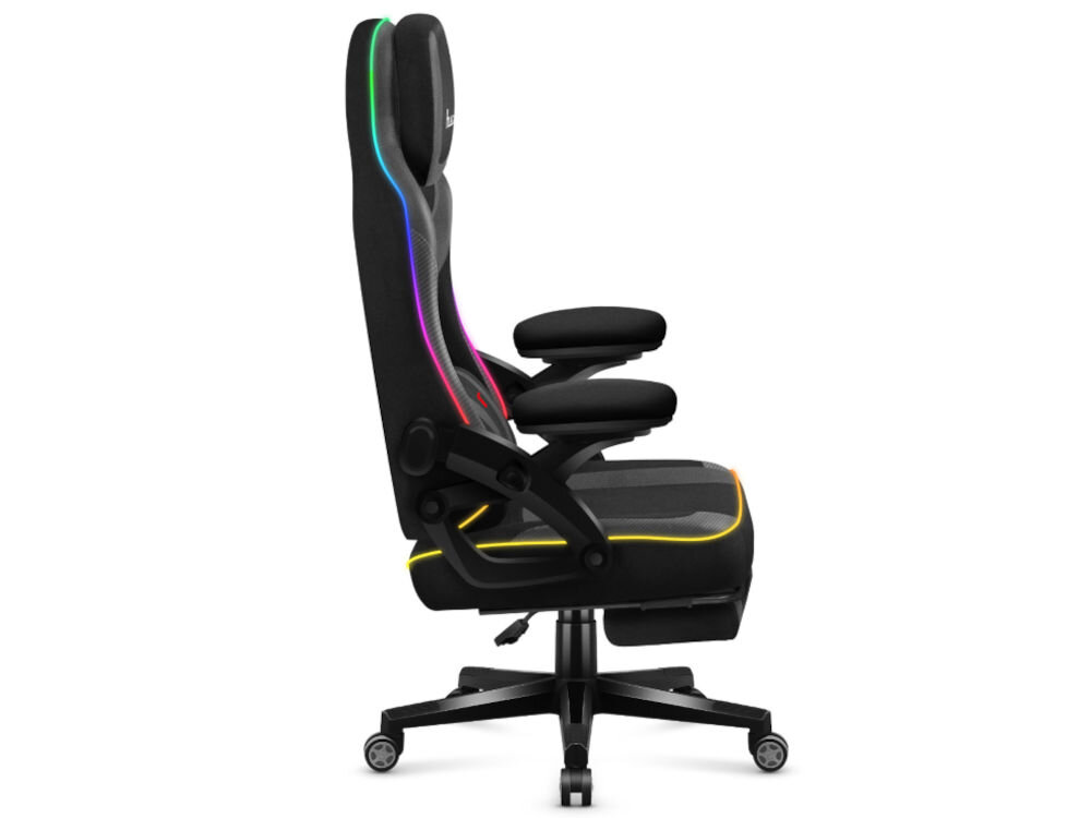 Fotel HUZARO Force 4.6 RGB Czarny prezentacja fotela od boku na białym tle podłokietniki miękki materiał nie ślizga się pod dłońmi redukuje obciążenie ramion i barków ergonomiczny kształt wygoda