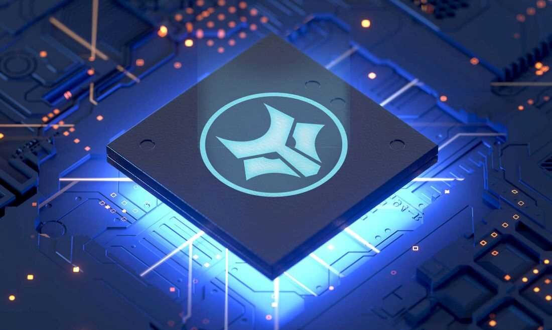 Procesor z logo HP Wolf Security na niebieskiej płycie głównej z efektami świetlnymi i połączeniami elektronicznymi, wizualizacja zaawansowanych funkcji bezpieczeństwa w laptopach HP EliteBook 665 G11. - HP Wolf Security   