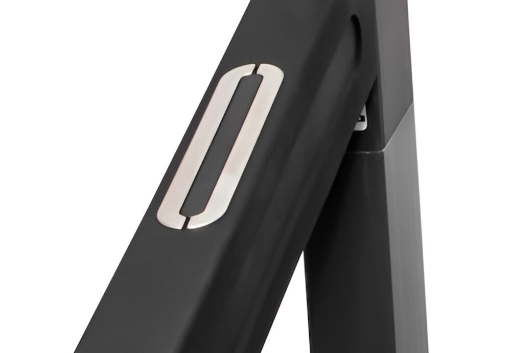 Bieżnia elektryczna YORK FITNESS T500 1470W 16 km-h zbliżenie na czujnik pulsu białe tło ręczne czujniki pulsu bieżące monitorowanie częstotliwości akcji serca można kontrolować intensywność treningu dopasować tempo do swojego poziomu kondycji bezpieczne ćwiczenia cardio