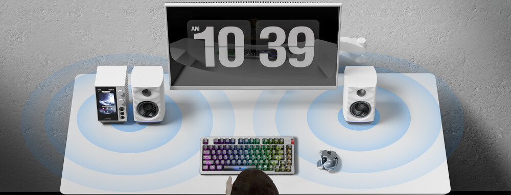 FIIO SP3 BT falowody akustyczne kino domowe przestrzeń scena dźwiękowa, głośniki stojące na stoliku