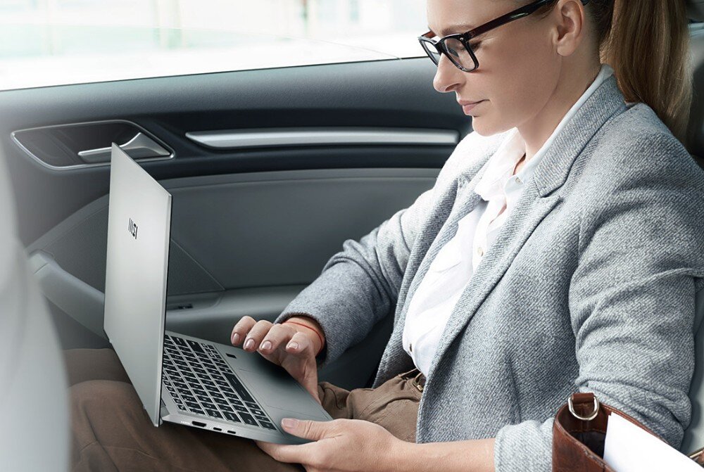 Laptop MSI Prestige 14 Evo B13M-631PL i7-13700H 14 IPS 16GB RAM 1TB SSD Windows 11 Home waga wielkość grubość bateria czas działania ładowanie