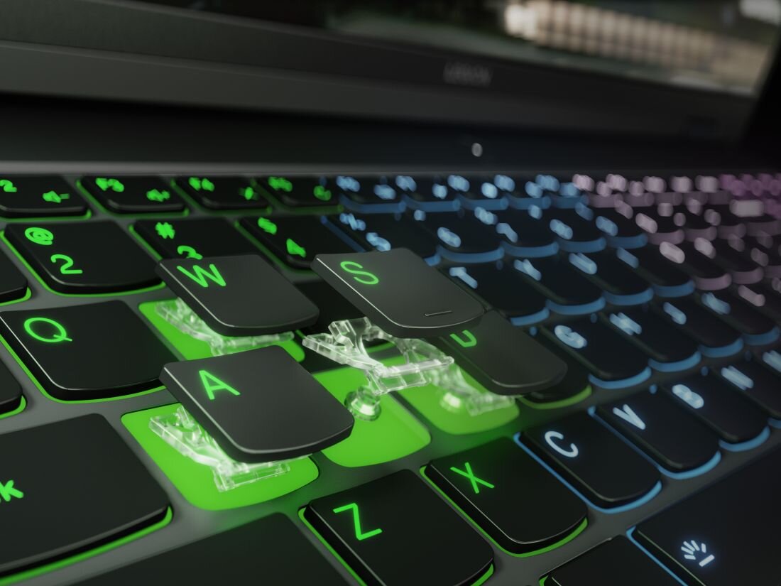 Laptop LENOVO Legion Pro 5 - Legion TrueStrike