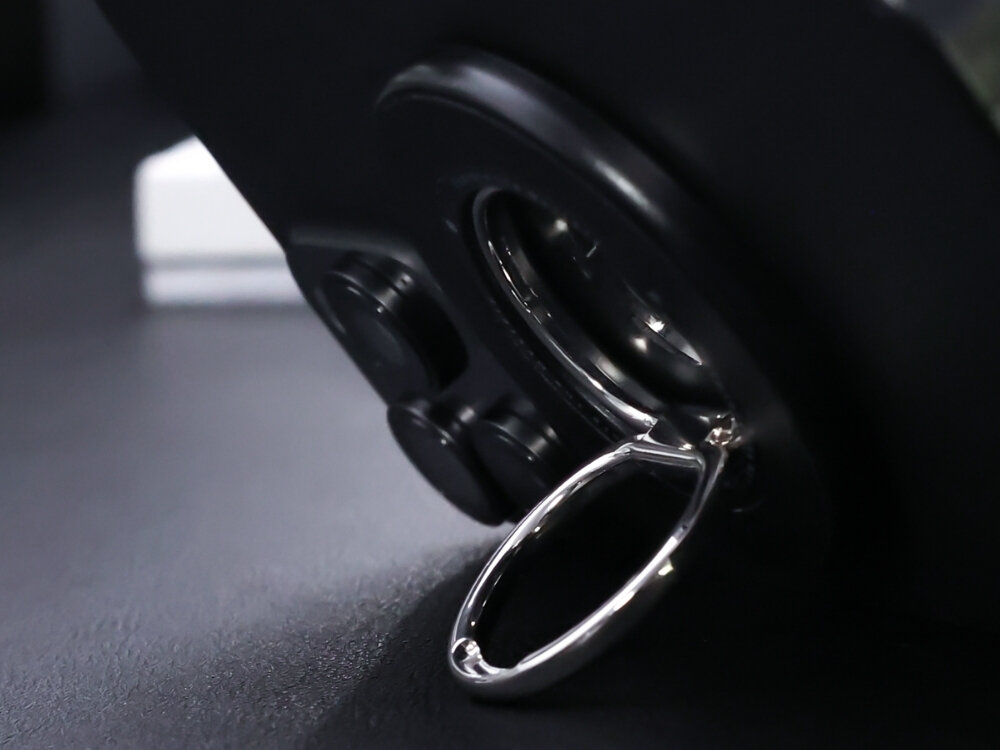 Pierścień magnetyczny SODI BM-350
                telefon oparty na pierścieniu magnetycznym solidny obrotowy uchwyt smartfon leży stabilnie w dłoni