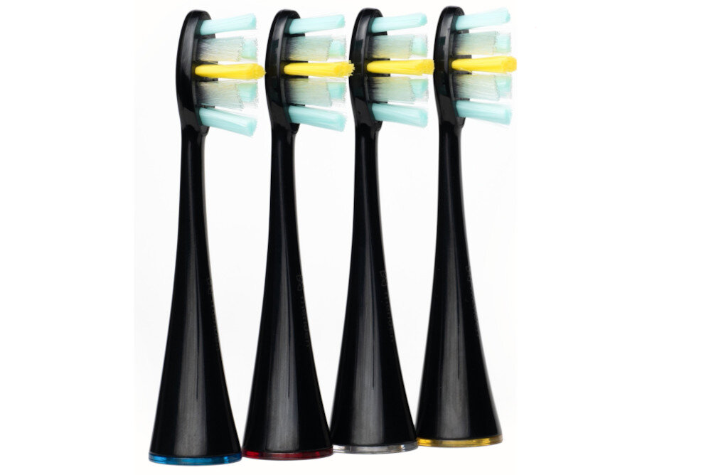 Oryginalna końcówka szczoteczki MERIDEN Professional Premium Czarny (4 szt.) (Miękkie włosie) design tło prezentacja wizualizacja