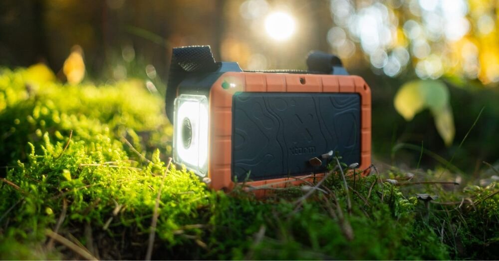 XTORM Rugged Flashlight cztery różne tryby klasyczna latarka z funkcją reflektora tryb SOS