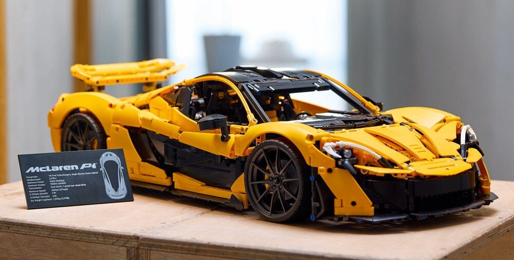 LEGO 42172 Technic McLaren P1 Model