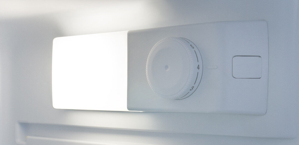 LODÓWKA BERG CZW085LWM0 Oświetlenie LED jasne wnętrze światło oszczędność energii