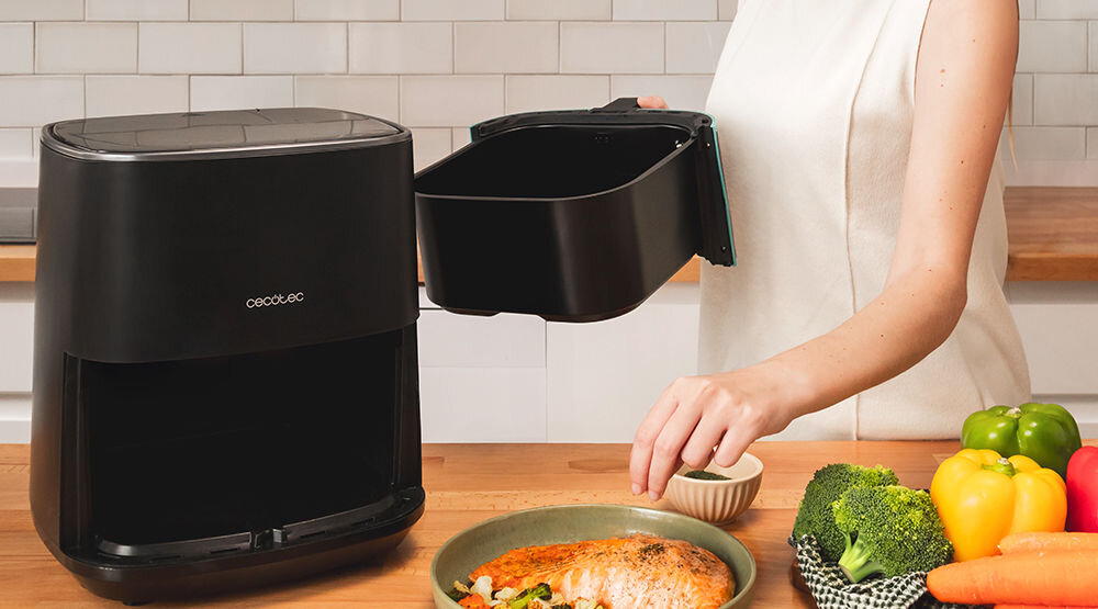 Air Fryer Frytkownica beztłuszczowa CECOTEC Fantastik 5500 Pack 5.5L minimalna ilość oleju łyżka dbanie o zdrowie i sylwetkę ulubione dania zdrowsza wersja pyszne frytki chrupiące warzywa smakołyki