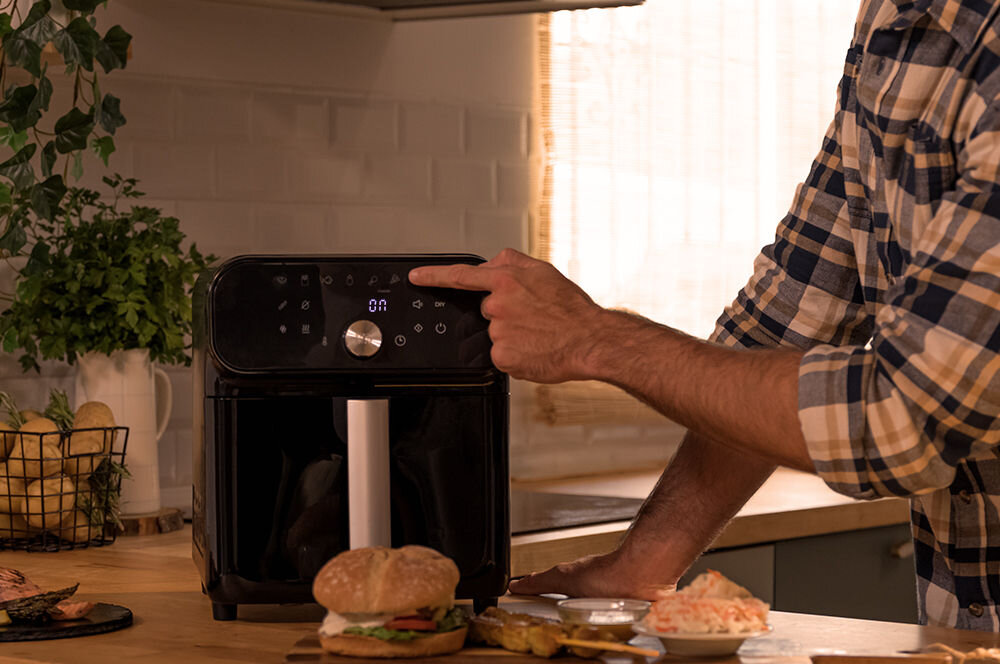 Frytownica CECOTEC Smokin duo 6000 6 L łatwa w obsłudze wielofunkcyjny panel dotykowy intuicyjny interfejs precyzyjne ustawienie parametrów gotowania wbudowane programy 13 menu przygotowanie różnorodnych potraw wszechstronna praktyczna 