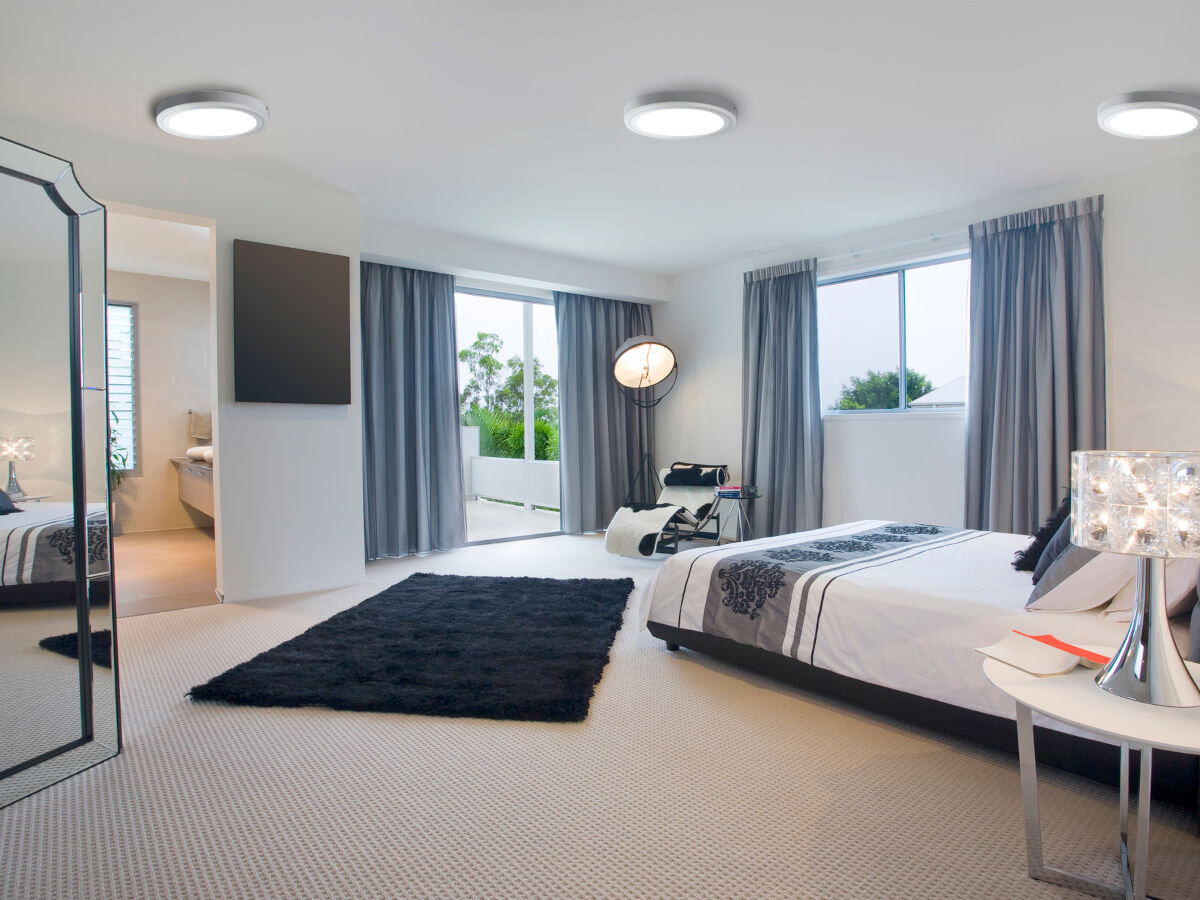 Plafon TRACER Lumi Round TRAOSW47320 biały, zaprojektowany, energooszczędność, długowieczność, równomierne, pokój sypialniany na suficie plafony świecą