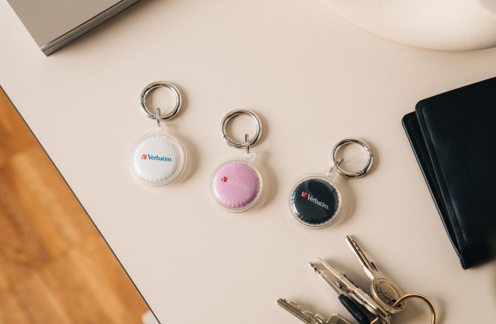 Lokalizator VERBATIM My Finder Coin MYFC-03BWP Czarny/Biały/Różowy (3 szt.) opis