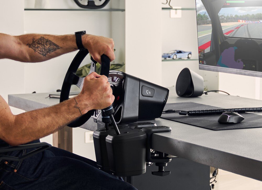 Kontroler LOGITECH RS Shifter & Handbrake opis