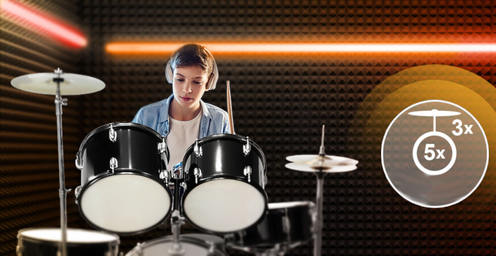Perkusja MUSICMATE Junior MM-DRM200 MusicalEnergy Czarno-biały W zestawie znajdują
się bębny, talerze oraz niezbędne akcesoria stołek, stopa do bębna basowego, pałki perkusyjne i
statywy bez konieczności dokupowania dodatkowych elementów