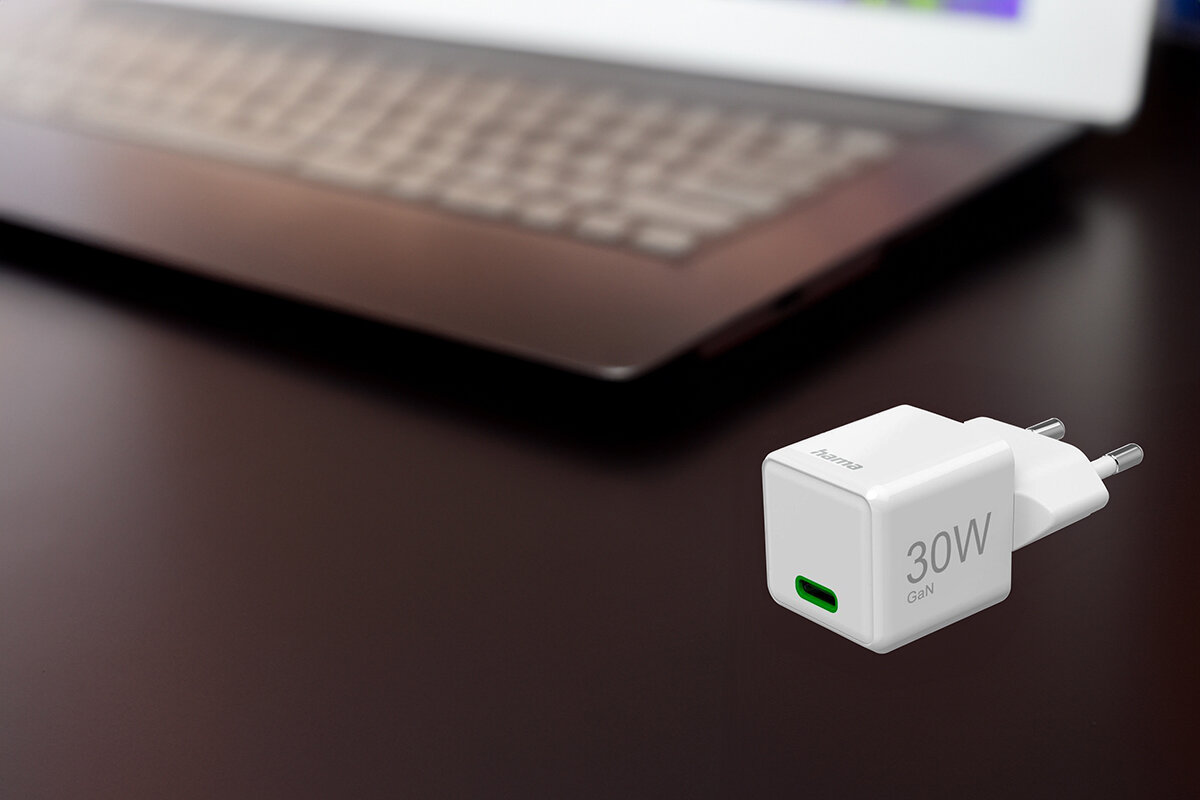 Ładowarka sieciowa HAMA SuperMini 30W - Uniwersalne zastosowanie