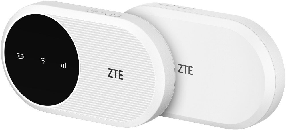 Router ZTE U10 Dwa białe routery mobilne leżące obok siebie, jeden ukazany od frontu z czarnym panelem i ikonami, drugi odwrócony tyłem z logo producenta, zarządzanie, funkcje, ustawienia