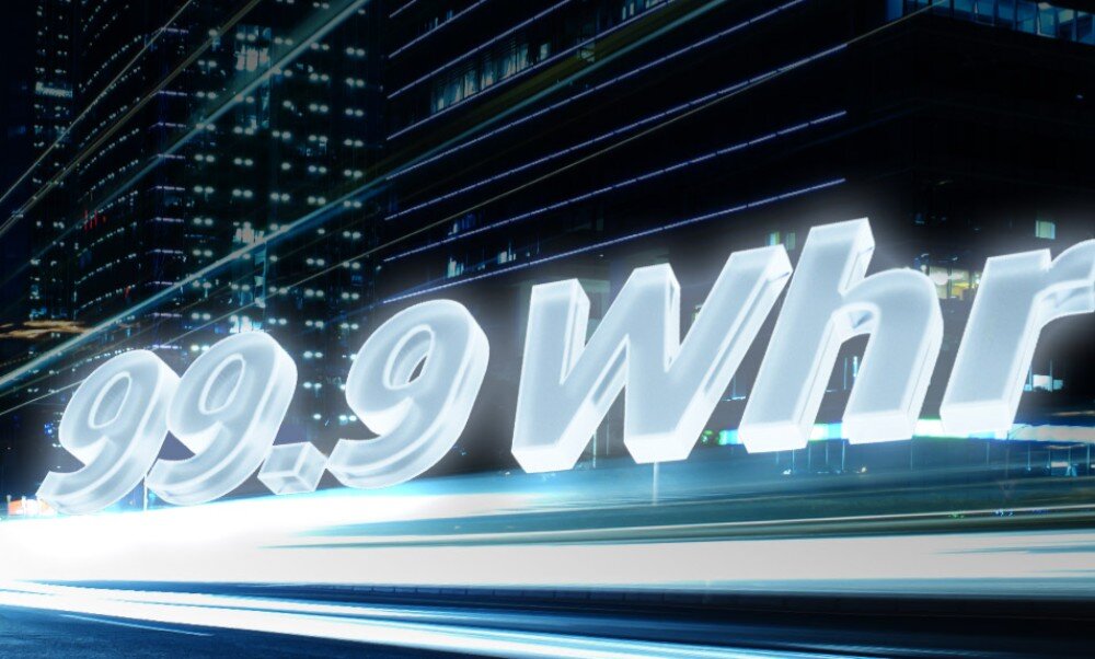 Laptop MSI Stealth 18 Mercedes AMG A1VHG-061PL 18 IPS Ultra 9-185H 64GB RAM 2TB SSD GeForce RTX4080 Windows 11 Home bateria czas działania zasilacz moc