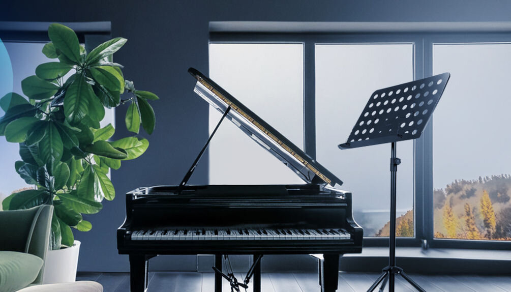 Pulpit na nuty MM-A25 SoundStall wykonany z solidnej stali szeroka trójnożna podstawa możliwość szybkiego składania i rozkładania elegancki design
