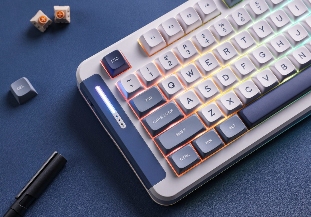 MCHOSE X75 funkcję hot-swap wymianę przełączników bez potrzeby lutowania różnymi typami przełączników - klawiatura od góry