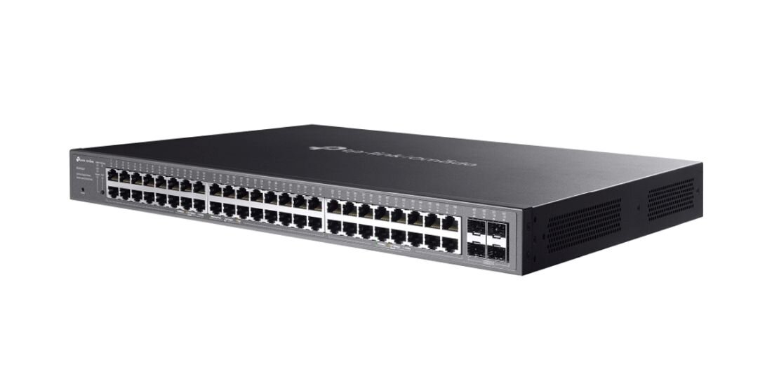 Przełącznik TP-Link Omada z portami Gigabit Ethernet prezentuje metalową obudowę na jasnym tle produktowym