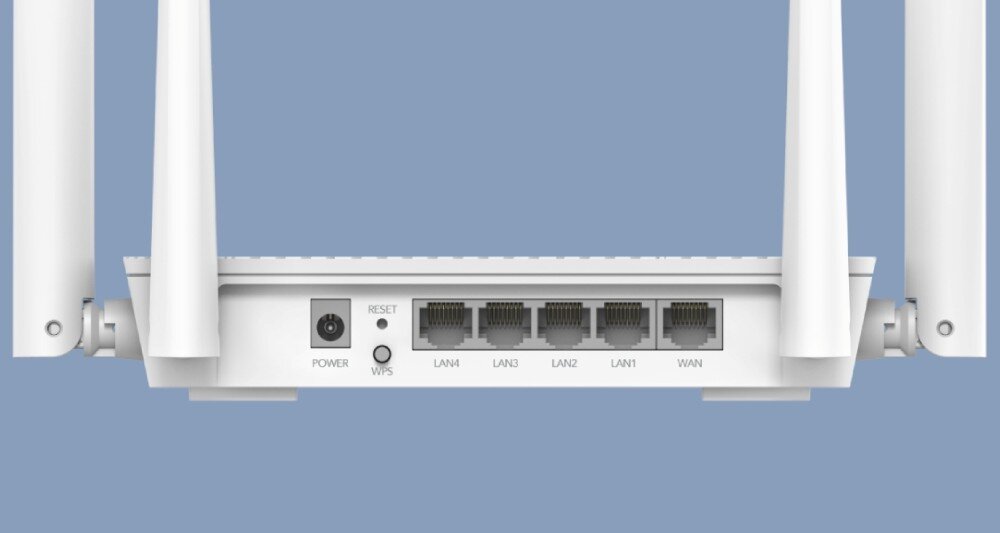 Router CUDY WR3000S Widok z tyłu białego routera. Widać porty zasilania, przycisk reset, WPS oraz cztery porty LAN i jeden WAN, porty, przepustowość, VPN, zdalne zarządzanie