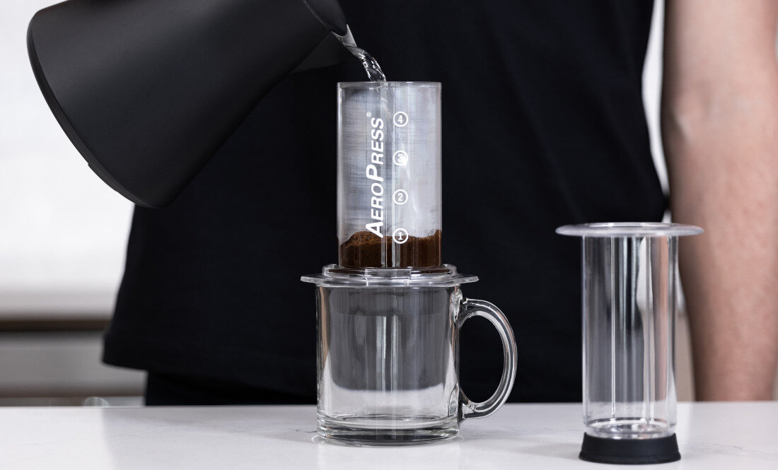 Zaparzacz AEROPRESS Clear Czarny parzenie kawy 3 w 1 Bogactwo smaku kwaskowatość gorycz zanieczyszczenia kawa gładka przelewowy napar funkcja filtracji proces parzenia