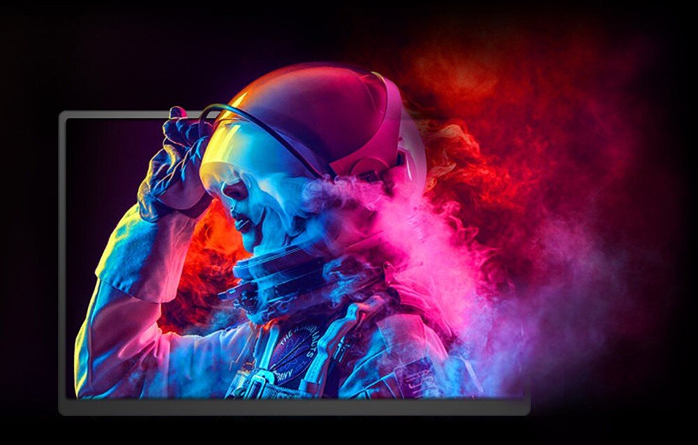 Monitor UPERFECT UGame C2 Obraz astronauty w hełmie otoczonego kolorowym dymem na ekranie monitora, obsługa HDR, kolory, jakość obrazu