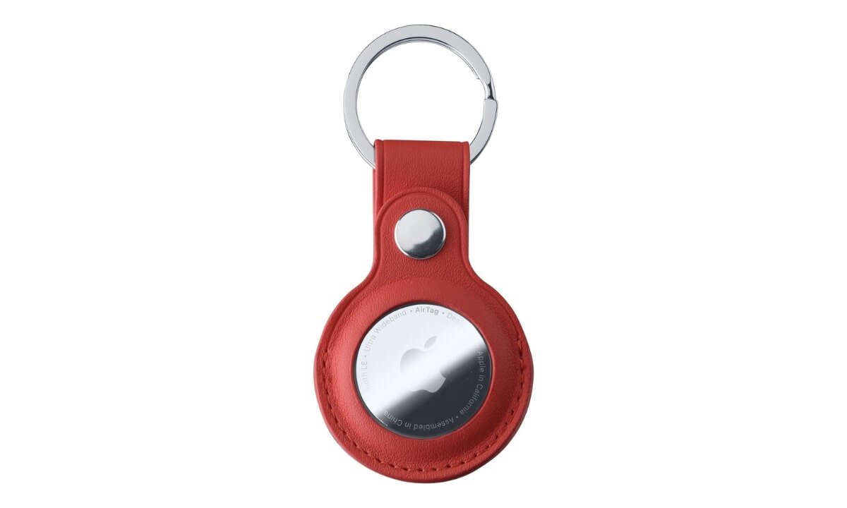 CELLULARLINE Class airtag w etui na bialym tle
