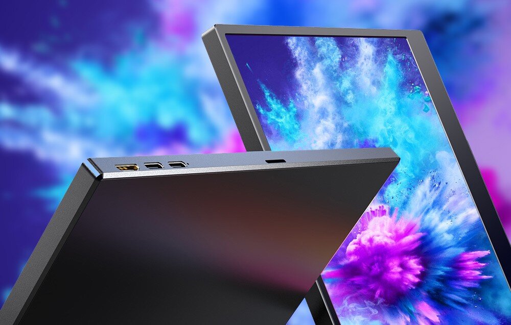 Monitor UPERFECT USetup E7 Zbliżenie na tył i bok monitora z widocznymi złączami mini HDMI i USB-C na tle kolorowej grafiki, porty, gniazda, kompatybilność