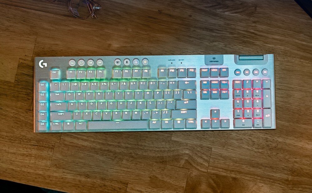 Klawiatura LOGITECH G915 X Lightspeed Biały opis