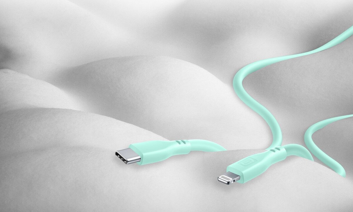 CELLULARLINE Soft silikonowemu pokryciu zagniesz czy skręcisz intuicyjne i bezproblemowe