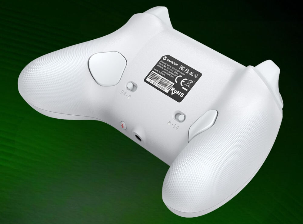 Kontroler GAMESIR G7 SE Biały
                od spodu na zielonym tle dodatkowe przyciski system blokad dopasowanie kontrolera to rodzaju gry przycisk wyciszania mikrofonu port audio 3.5mm