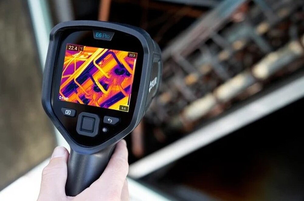 Kamera termowizyjna FLIR E5 Pro kadr na ekran   