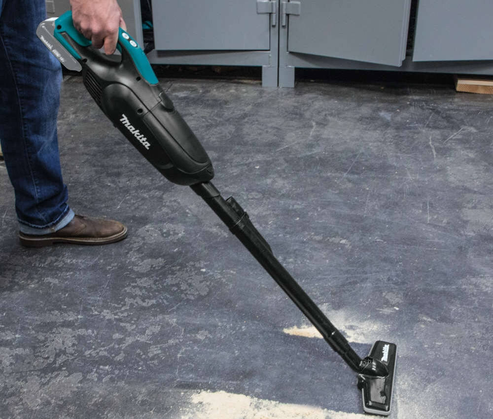 Odkurzacz MAKITA DCL182ZB wygląd design prezentacja wizualizacja sprzątanie w każdej chwili