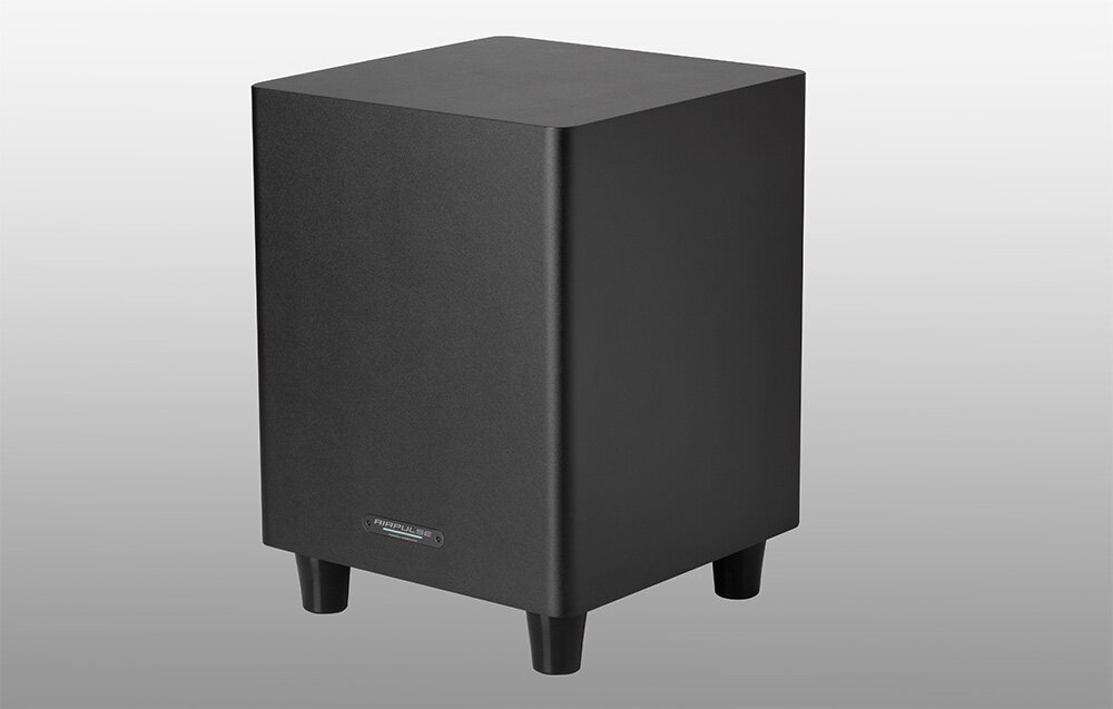 Subwoofer EDIFIER Airpulse SW8 - glosnik na szarym tle dźwięk wysoka jakość brzmienie łączność połączenie ładowanie wizualne aplikacja