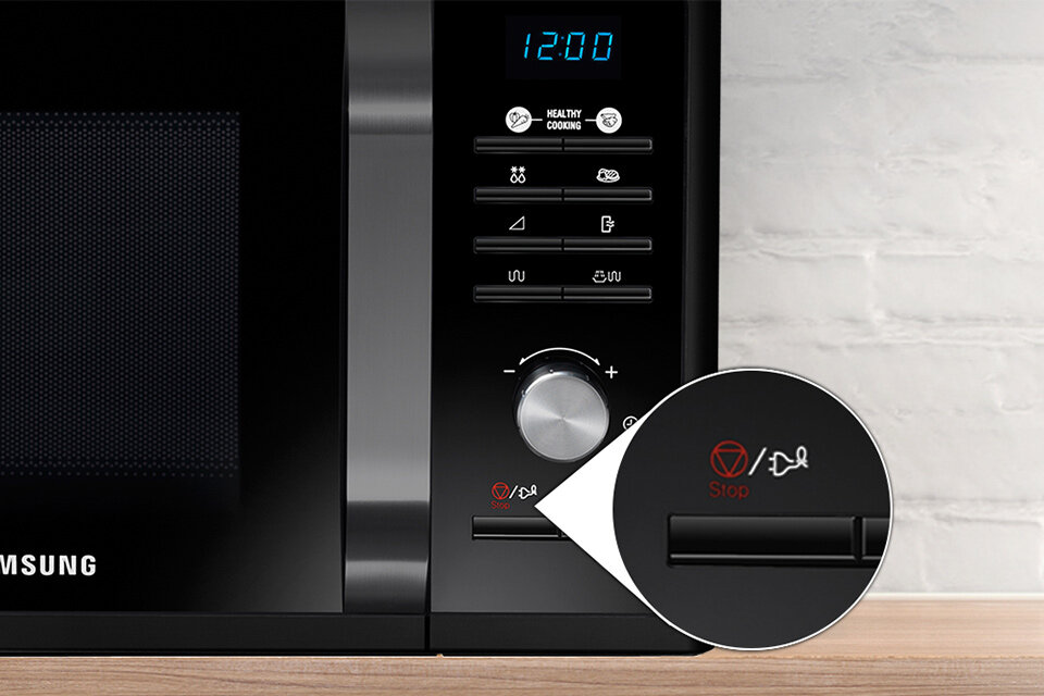 kuchenka mikrofalowa Samsung MG23F301TAK posiada tryb energooszczędny