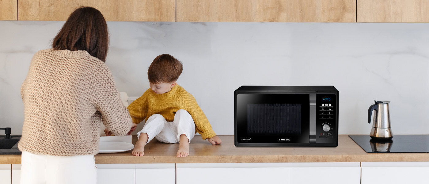 Przyjdź do Media Expert, by przekonać się, jak może Ci pomóc w gotowaniu kuchenka mikrofalowa Samsung MG23F301TAK Przyjdź do Media Expert, by przekonać się, jak może Ci pomóc w gotowaniu kuchenka mikrofalowa Samsung MG23F301TAK