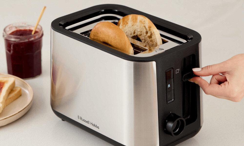 Toster RUSSELL HOBBS Heaton 27390-56 Funkcja Lift & Look Umożliwia uniesienie pieczywa w każdej chwili sprawdzić postępy