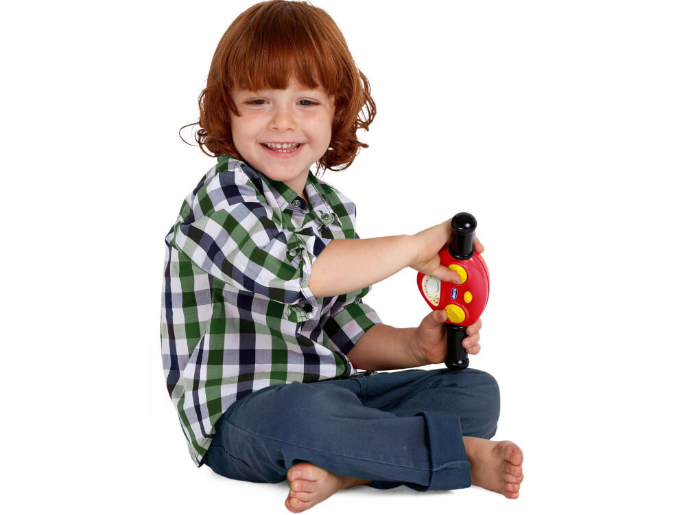 Motocykl zdalnie sterowany CHICCO Vespa Primavera 00010093000000 pilot Easy Steering proste intuicyjne sterowanie przechylenie pilota w lewo lub w prawo naturalne łatwe w obsłudze rozwiązanie szybkie opanowanie sterowania dostępna dla szerokiej grupy wiekowej 2-6 lat nauka podstawowych zasad poruszania się po drodze 