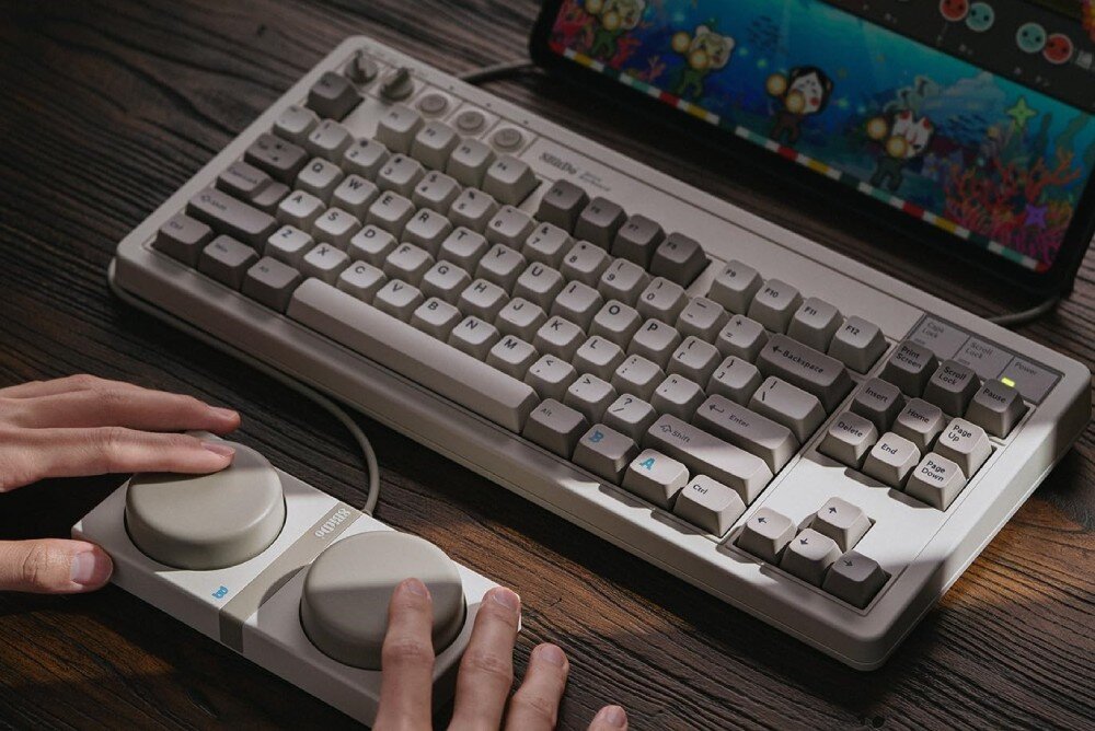 Klawiatura 8BITDO Retro M przyciski makra joystick