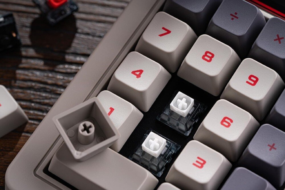 Klawiatura 8BITDO Retro 18 N przełączniki funkcje N-Key Rollover Hot Swap